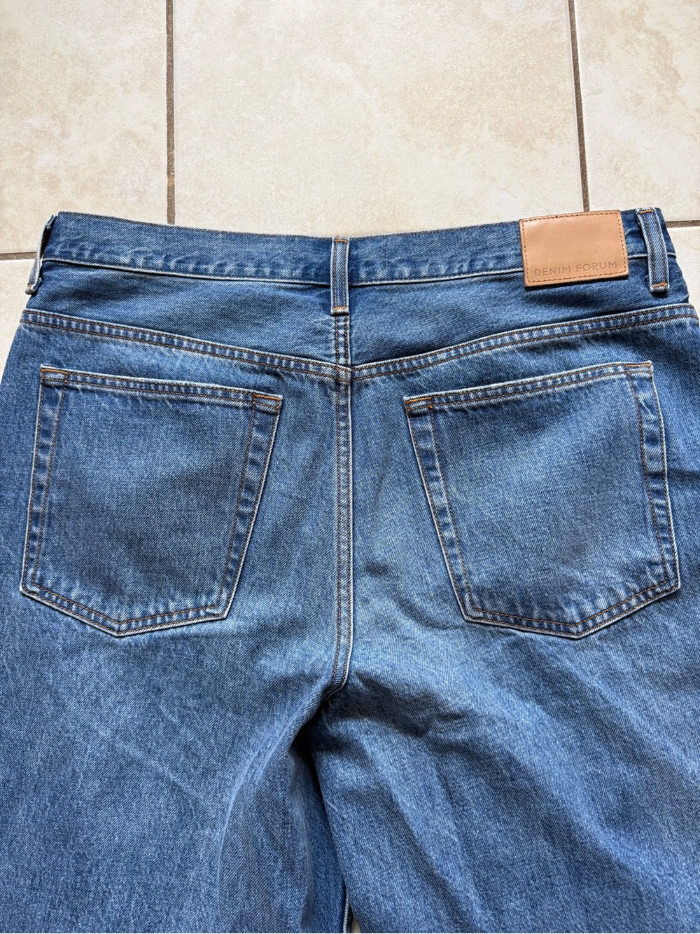 Aritzia Denim Forum 003 Relaxed Lo-Rise Baggy Jean - Picture 5 of 10